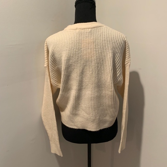 Elodie Ribbed Crew Neck Cropped Sweater Ivory Medium NWT - Picture 3 of 6